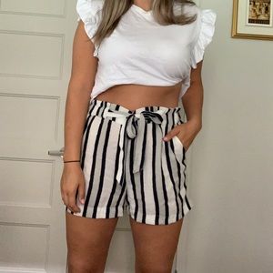 Lines shorts